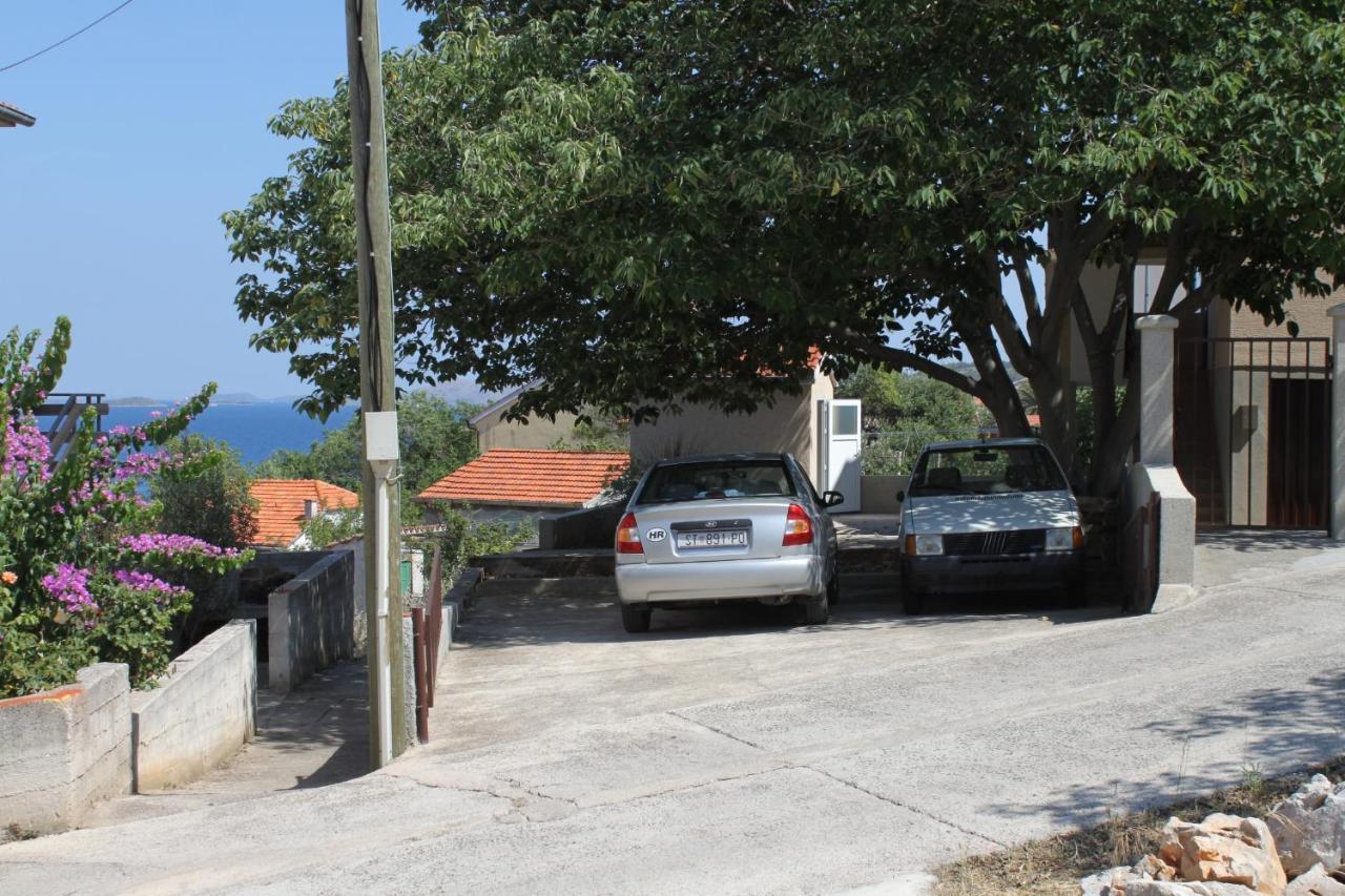 Apartments With A Parking Space Sali, Dugi Otok - 8154 Экстерьер фото
