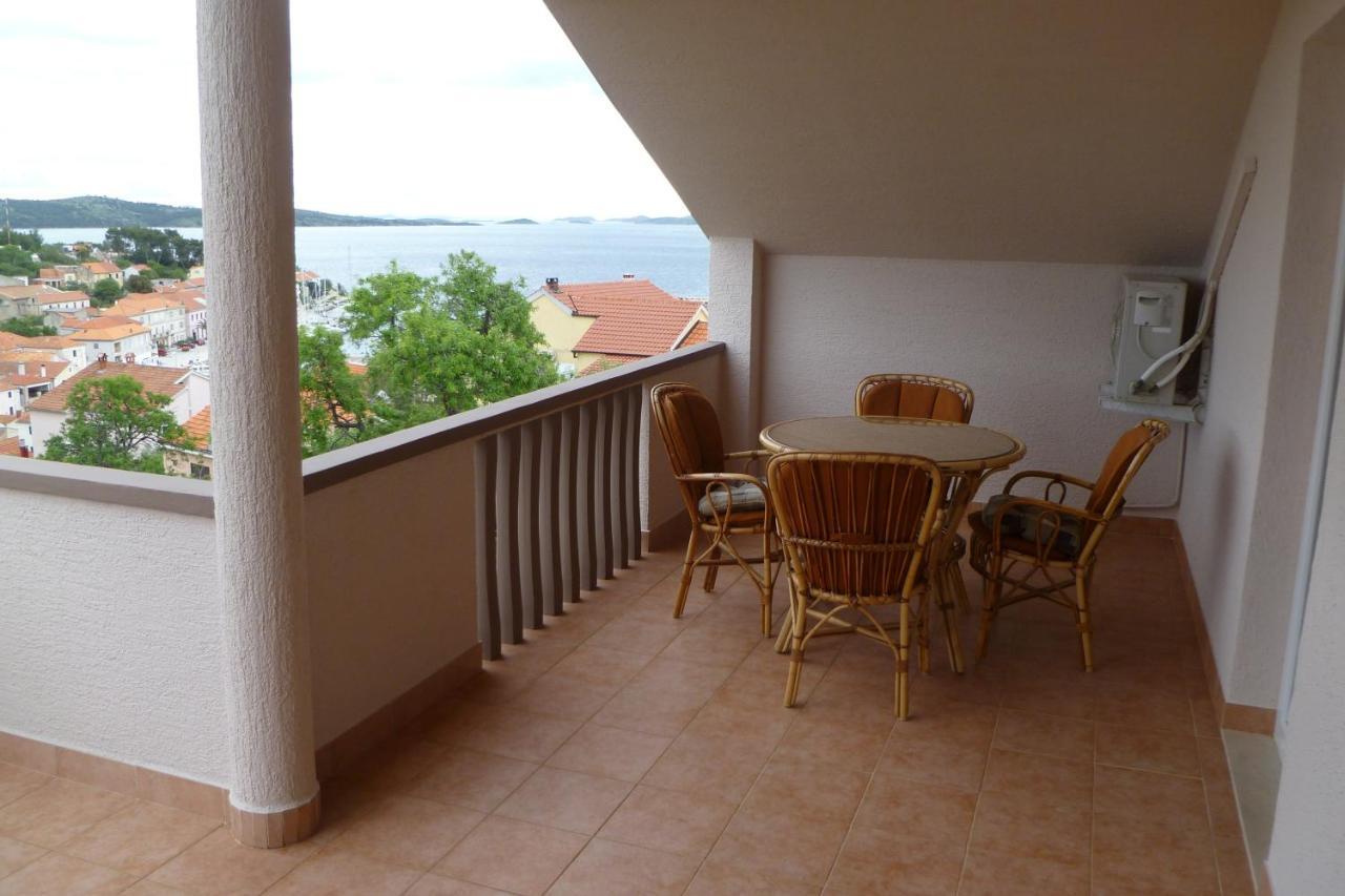Apartments With A Parking Space Sali, Dugi Otok - 8154 Экстерьер фото